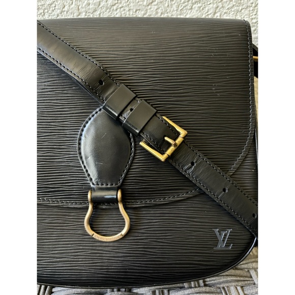Louis Vuitton Epi St. Cloud GM Crossbody 🖤☁️ - Picture 2 of 15